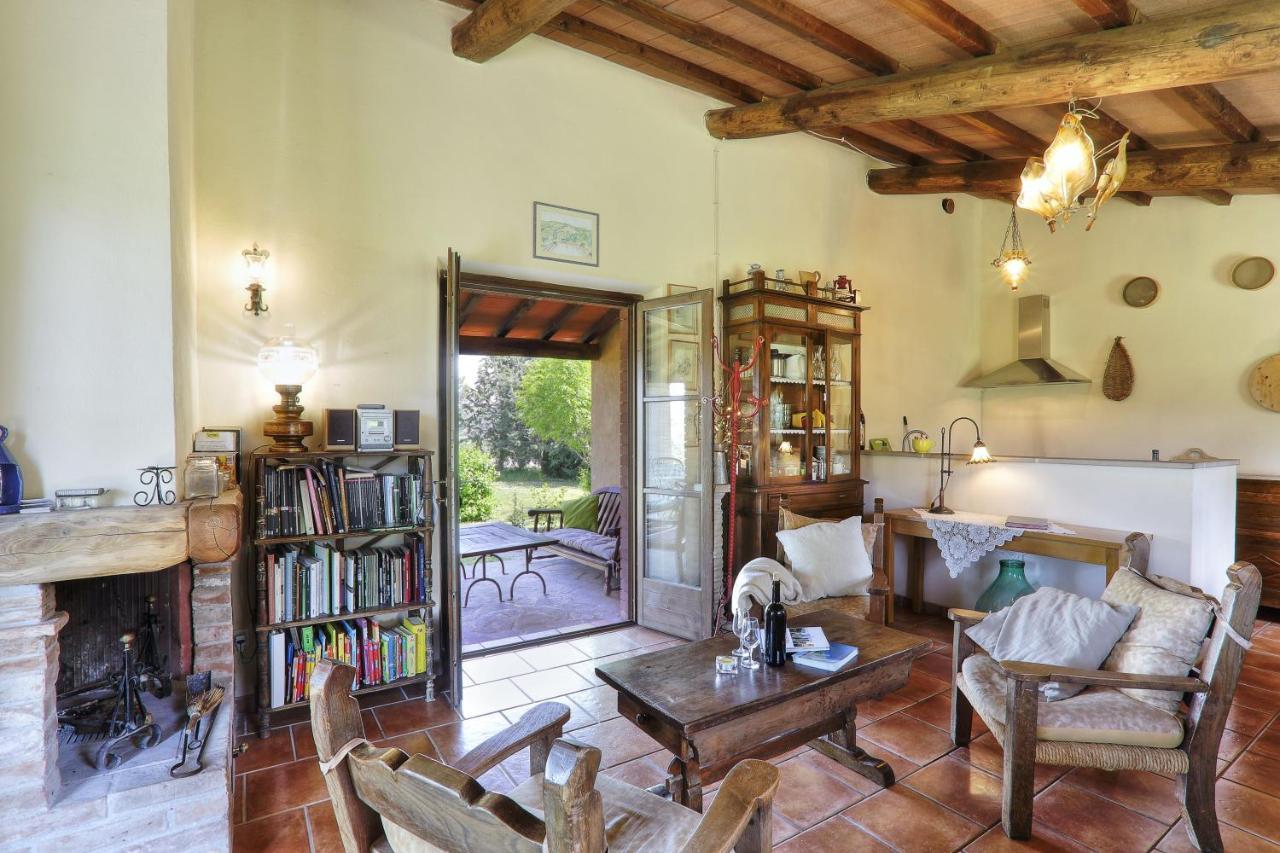 Appartamento Uva - Agriturismo Le Selvole Pomarance Ngoại thất bức ảnh